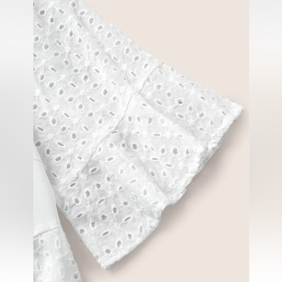 BloomChic Plus Size XL Broderie Anglaise Patchwork Flutter Sleeve Blouse us14-16 - Picture 5 of 7